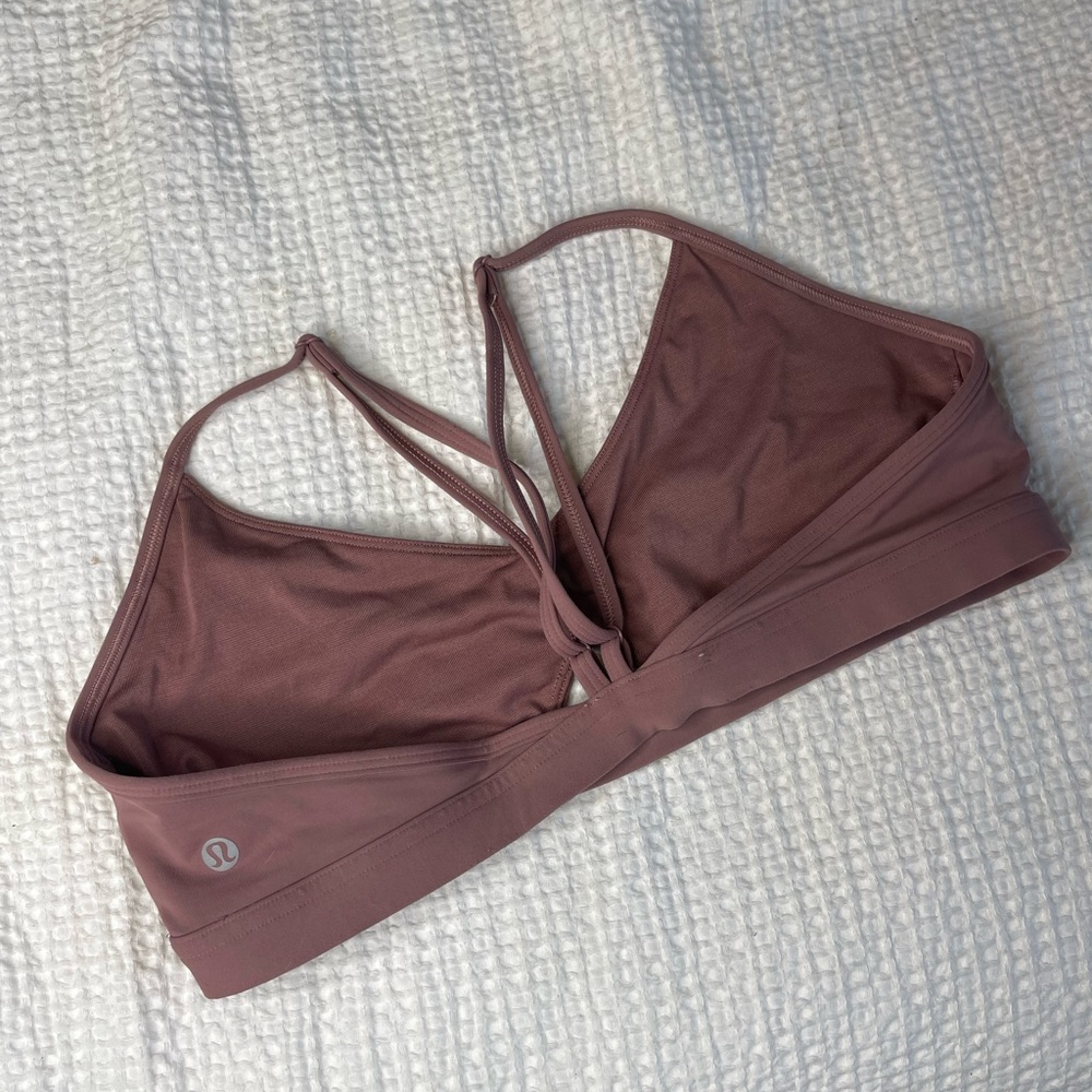 Lululemon sports bra